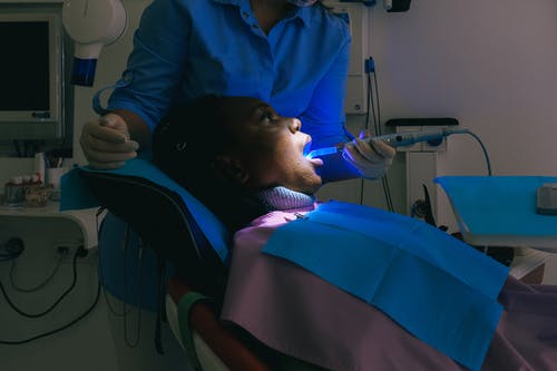 Family dentist vs family dental clinic – what’s the best option?